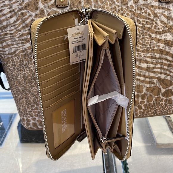 Michael Kors Large Jet Set Travel Continental Wristlet Phone Holder Case Wallet - Picture 9 of 16